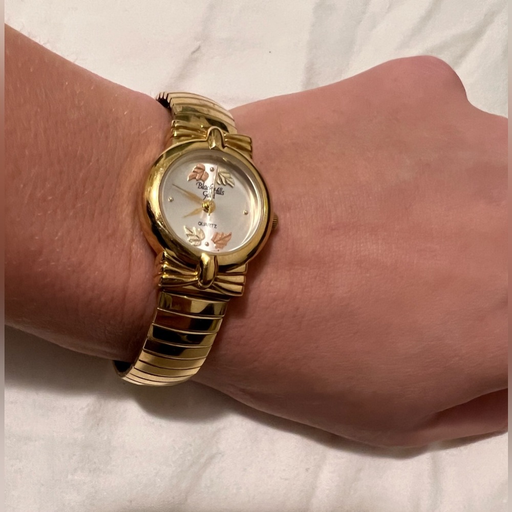 Vintage Black Hills Gold USA Made Quartz Watch